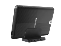 東芝が31日発表したOSにWindows 7を搭載する法人向けの11.6型タブレット「WT310/C」。ポート拡張クレードルに装着したところ。 東芝が31日発表したOSにWindows 7を搭載する法人向けの11.6型タブレット「WT310/C」。ポート拡張クレードルに装着したところ。