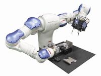 ティーチングレスシステムを搭載した組み立てロボット(画像提供:大日本スクリーン製造) ティーチングレスシステムを搭載した組み立てロボット(画像提供:大日本スクリーン製造)