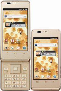 「AQUOS PHONE slider SH-02D」Gold(画像:NTTドコモ) 「AQUOS PHONE slider SH-02D」Gold(画像:NTTドコモ)