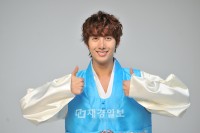 KBSドラマ『自己発光の彼女』に出演するキム・ヒョンジュン(マンネ)とパク・グァンヒョンがフェイスブックを通じて新年の挨拶を伝えた。 KBSドラマ『自己発光の彼女』に出演するキム・ヒョンジュン(マンネ)とパク・グァンヒョンがフェイスブックを通じて新年の挨拶を伝えた。