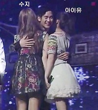 世の中すべてを手に入れたような果報者の俳優、キム・スヒョンの写真が話題だ。写真=オンラインコミュニティー 世の中すべてを手に入れたような果報者の俳優、キム・スヒョンの写真が話題だ。写真=オンラインコミュニティー