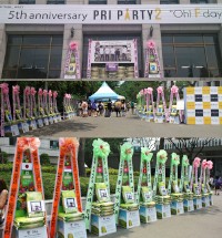 FTISLANDのデビュー 5周年記念ファンミーティングに、韓国内外のファンたちから大規模なドリーミー米花輪が送られた。写真=ドリーミー