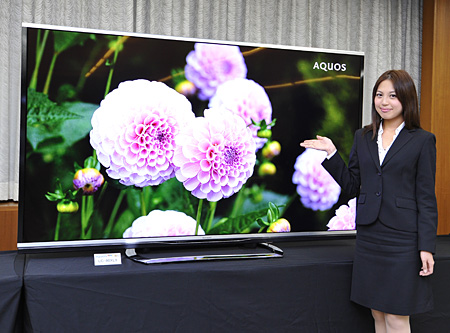 「AQUOS クアトロン 3D」XLシリーズ<LC-80XL9>(写真:シャープ) 「AQUOS クアトロン 3D」XLシリーズ<LC-80XL9>(写真:シャープ)