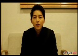 ソン・ジュンギが大学入試を控えた受験生に応援メッセージを送った。 ソン・ジュンギが大学入試を控えた受験生に応援メッセージを送った。