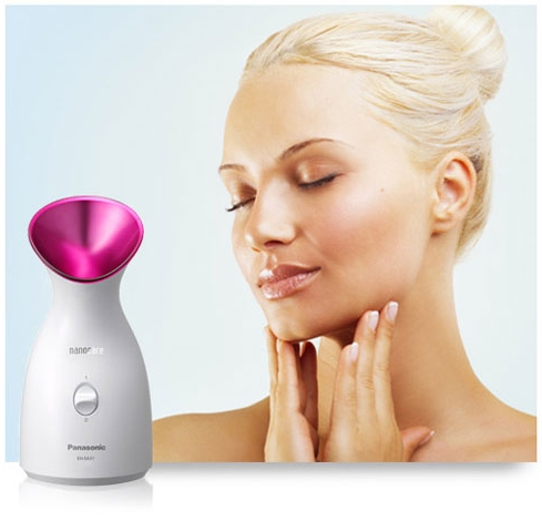 日本でもおなじみのスチーマーナノケア(画像:パナソニック) 日本でもおなじみのスチーマーナノケア(画像:パナソニック)