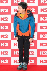 ヒョンビン、「K2 2013 S/S」でアウトドアファッションを披露（3）