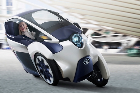 コンセプトカー「TOYOTA i-ROAD」(画像:トヨタ自動車) コンセプトカー「TOYOTA i-ROAD」(画像:トヨタ自動車)