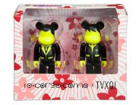 東方神起とセレクトショップ「10 Corso Como」ソウル店が、コラボグッズとしてユンホとチャンミンを模したベアブリックを公開した。(写真:東方神起Facebookページより) 東方神起とセレクトショップ「10 Corso Como」ソウル店が、コラボグッズとしてユンホとチャンミンを模したベアブリックを公開した。(写真:東方神起Facebookページより)