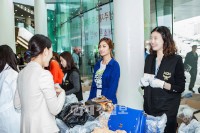 AFTERSCHOOLがボランティア活動で積極的な姿を見せている。 AFTERSCHOOLがボランティア活動で積極的な姿を見せている。