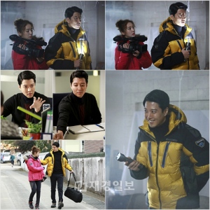 KBS月火ドラマ『未来の選択』の撮影現場では、笑顔あふれるユン・ウネ&イ・ドンゴンの姿がキャッチされた。写真=エネックステレコム KBS月火ドラマ『未来の選択』の撮影現場では、笑顔あふれるユン・ウネ&イ・ドンゴンの姿がキャッチされた。写真=エネックステレコム