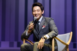 Rain(ピ)がハリウッド映画「The Prince」にキャスティングされた。 Rain(ピ)がハリウッド映画「The Prince」にキャスティングされた。