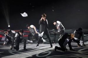 カンタ(KANGTA)が中国コンサート「Voice Of World」に韓国代表として参加し熱い反応を得た。写真=SMエンターテインメント カンタ(KANGTA)が中国コンサート「Voice Of World」に韓国代表として参加し熱い反応を得た。写真=SMエンターテインメント