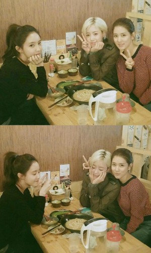 ガールズグループ「T-ARA」のヒョミンが楽しい会食の様子を自身のツイッターで公開した。写真=ヒョミンのツイッターより ガールズグループ「T-ARA」のヒョミンが楽しい会食の様子を自身のツイッターで公開した。写真=ヒョミンのツイッターより