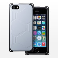 四隅のダンパーで落下時の衝撃を抑えるサンワサプライのiPhone 5s / 5ケース「200-PDA135GY」 四隅のダンパーで落下時の衝撃を抑えるサンワサプライのiPhone 5s / 5ケース「200-PDA135GY」