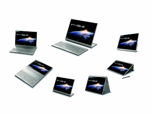 タブレット型やデスクトップ型など7つのスタイルに変形させて利用できるノートPC「dynabook KIRA L93」