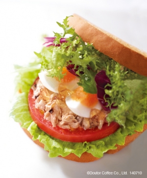 ドトールコーヒー『朝カフェ・セット』の新メニュー「モーニングBセット 野菜たっぷり ツナタマゴ」 ドトールコーヒー『朝カフェ・セット』の新メニュー「モーニングBセット 野菜たっぷり ツナタマゴ」