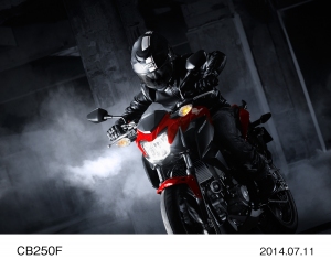 ホンダが8月1日に発売する250ccの新型ロードスポーツモデル「CB250F」のイメージ写真