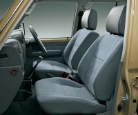 トヨタ自動車は、ランドクルーザー“70”シリーズの誕生30周年を記念して同シリーズを期間限定で再発売する。