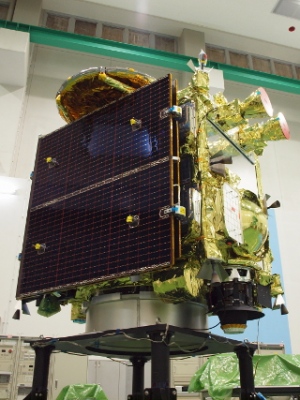 JAXA、小惑星探査機「はやぶさ2」を公開 今冬打ち上げ予定(Image credit: sorae.jp) JAXA、小惑星探査機「はやぶさ2」を公開 今冬打ち上げ予定(Image credit: sorae.jp)