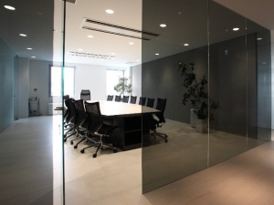 開業率と経済成長は関連があることが指摘されている。政府は経済を活性化させるためにも地域で起業する人材育成を後押しする方針だ。その一環として創業スクールの開講を実施する。受講者は経営に関する知識やノウハウを学ぶことができる。 開業率と経済成長は関連があることが指摘されている。政府は経済を活性化させるためにも地域で起業する人材育成を後押しする方針だ。その一環として創業スクールの開講を実施する。受講者は経営に関する知識やノウハウを学ぶことができる。