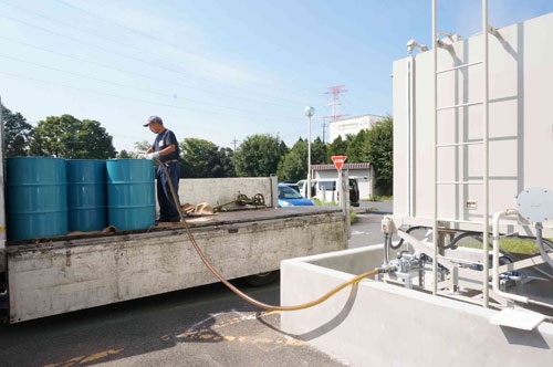 コープネット事業連合は、コープネットフーズ桶川生鮮センター（埼玉県桶川市）で、店舗で回収した廃食油による自家発電装置の実証実験を9月から開始する。
