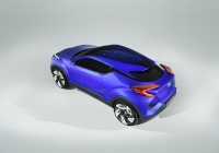 トヨタ自動車が2014年パリモーターショーに出展するコンパクトクロスオーバーのコンセプトカー「TOYOTA C-HR Concept」（写真提供：トヨタ自動車）