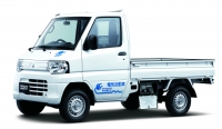 三菱自動車が一部改良して発売した電気自動車（EV）の「MINICAB-MiEV TRUCK(ミニキャブ・ミーブ トラック)」（写真提供：三菱自動車）