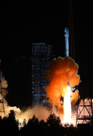 長征三号丙ロケット、嫦娥五号の試験機の打ち上げに成功　月からの帰還を模擬（Image credit: 国家国防科技工业局）