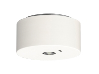 パナソニックが11月1日に発売する、業界初のLEDを採用した非常用照明器具(写真提供:パナソニック) パナソニックが11月1日に発売する、業界初のLEDを採用した非常用照明器具(写真提供:パナソニック)