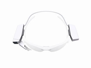 ソニーが開発したアイウェア装着型片眼用ディスプレイユニット（写真提供：ソニー）