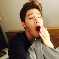 SUPER JUNIOR-Mのヘンリーがおやすみショットを公開した。写真:ヘンリーのツイッター SUPER JUNIOR-Mのヘンリーがおやすみショットを公開した。写真:ヘンリーのツイッター