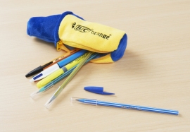 BICジャパンは、BICのボールペンと鉛筆・マーカー・消しゴムが入ったオリジナル文具セット『BIC オレンジ ペンケースセット』を3月中旬より販売する。 BICジャパンは、BICのボールペンと鉛筆・マーカー・消しゴムが入ったオリジナル文具セット『BIC オレンジ ペンケースセット』を3月中旬より販売する。