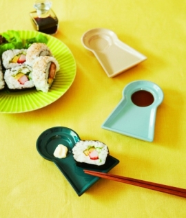 『1500年待っていた!前方後円墳プレートの会』(株式会社フェリシモ発表資料より) 『1500年待っていた!前方後円墳プレートの会』(株式会社フェリシモ発表資料より)