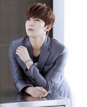 グループU-KISSのリーダー兼メインボーカルのスヒョンが、日本でソロデビューする。 グループU-KISSのリーダー兼メインボーカルのスヒョンが、日本でソロデビューする。