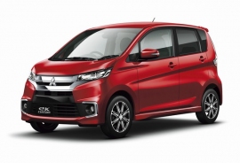 三菱自動車が大幅改良して発売する「eKカスタム」(T Safety Package)(写真提供:三菱自動車) 三菱自動車が大幅改良して発売する「eKカスタム」(T Safety Package)(写真提供:三菱自動車)