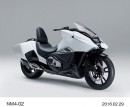ホンダが一部改良して3月11日に発売する大型スポーツバイク「NM4-02」（写真提供：ホンダ）