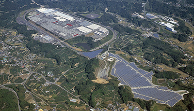 スズキが静岡県牧之原市の中里工業団地に建設を進めている太陽光発電施設「スズキ牧之原太陽光発電所」（同社発表資料より）