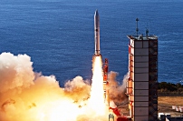 2019年1月18日、内之浦宇宙空間観測所から「革新的衛星技術実証1号機」を搭載した「イプシロンロケット4号機」が打ち上げられた。(c) JAXA