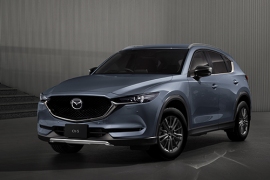 マツダCX-5「TOUGH-SPORT STYLE」アクセサリーパッケージ装着車(画像:マツダ発表資料より) マツダCX-5「TOUGH-SPORT STYLE」アクセサリーパッケージ装着車(画像:マツダ発表資料より)