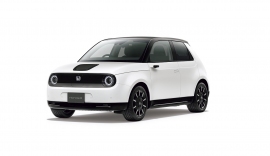 「Honda e」(プラチナホワイト・パール)(画像: 本田技研工業の発表資料より) 「Honda e」(プラチナホワイト・パール)(画像: 本田技研工業の発表資料より)