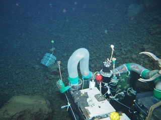 深海でセメントはどのように劣化するか　世界初の論文発表　宇部興産ら