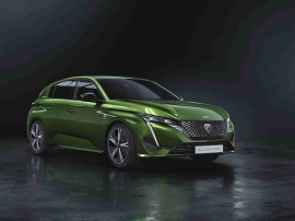 9年ぶりにフルモデルチェンジしたプジョーブランドCセグメントの中核モデル「308」 写真はHBモデルの最上級PHEVのGT490.6万円 システムトータル225ps(フランス本社公表値)を発揮する 9年ぶりにフルモデルチェンジしたプジョーブランドCセグメントの中核モデル「308」 写真はHBモデルの最上級PHEVのGT490.6万円 システムトータル225ps(フランス本社公表値)を発揮する