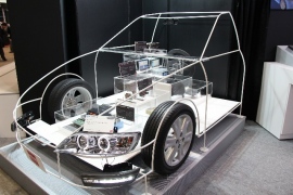 自動車の電装化など、12Vから48Vクラスのアプリケーションでも幅広く利用されている 自動車の電装化など、12Vから48Vクラスのアプリケーションでも幅広く利用されている