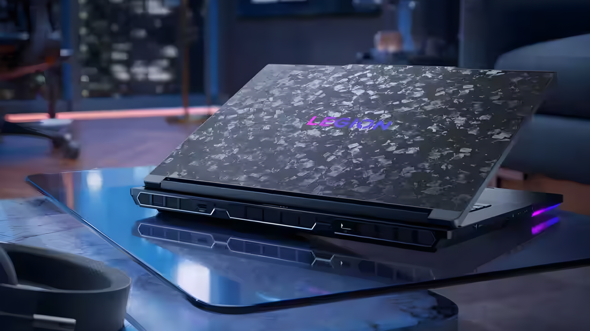 Lenovo、最上位ゲーミングノートPC「Legion 9i」に「Core Ultra 9 290HX Plus」搭載モデルが登場