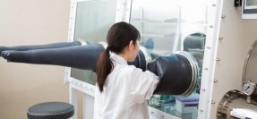 近畿大学産業理工学部 高校生対象の体験型講習会を開催 「リチウムイオン電池を作ってみよう!」