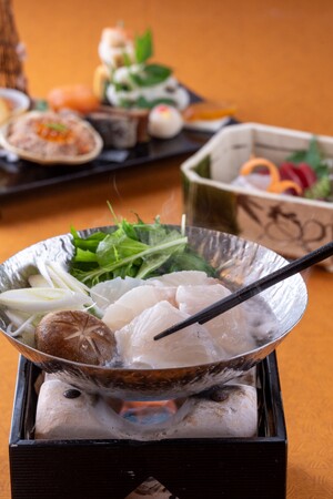 【リーガロイヤルホテル東京】冬に旬を迎える高級魚「クエ」を味わう特別会席「クエ会席」