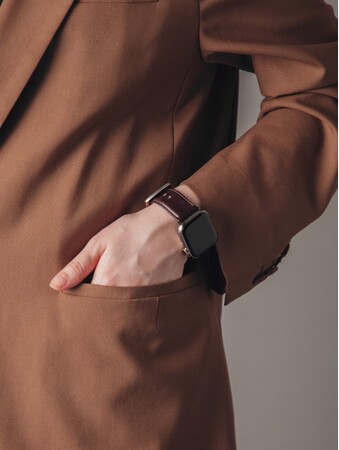 土屋鞄、ブライドルレザーを採用した「Apple Watch専用レザーバンド」を発売