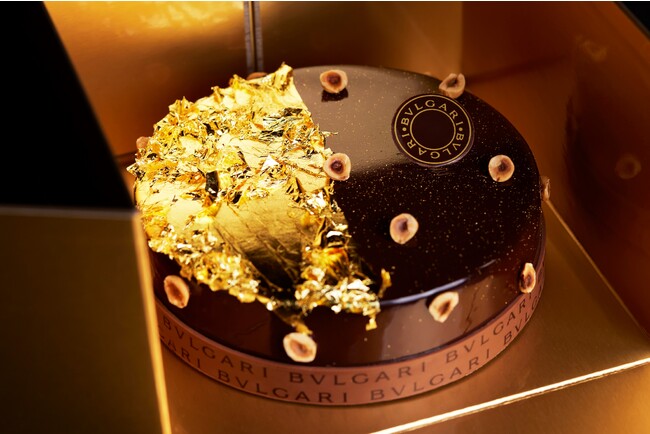 ブルガリ ホテル 東京よりホリデーシーズンを祝う「フェスティブ・ケーキ」が登場