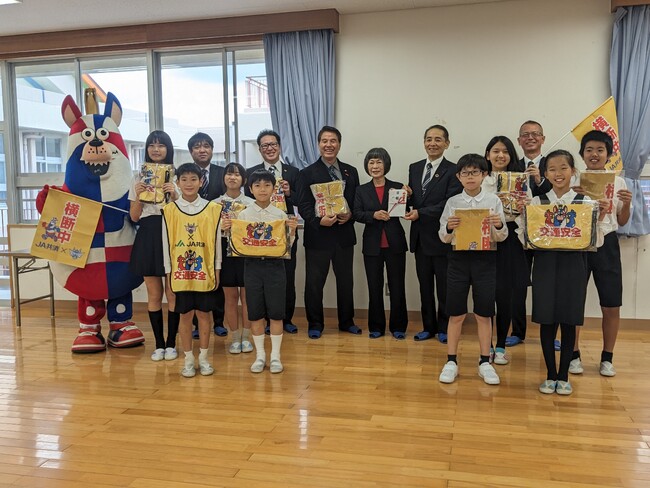 キングス×JA共済連コラボ交通安全指導用資材を寄贈