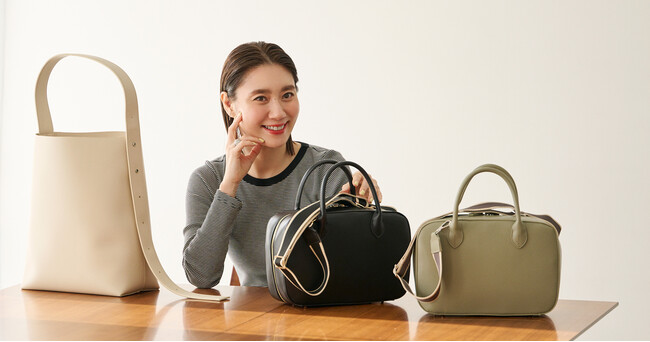 ファッションエディター・東原妙子氏監修による“機能美”を追求したトートバッグとショルダーバッグ2月21日(水)発売